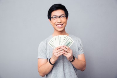 Man holding cash